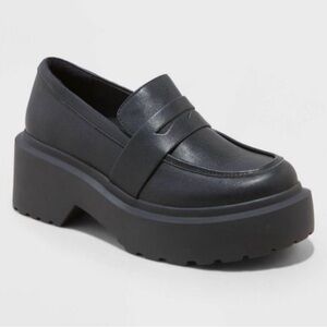 Wild Fable Black Chunky Platform Loafers Size 8